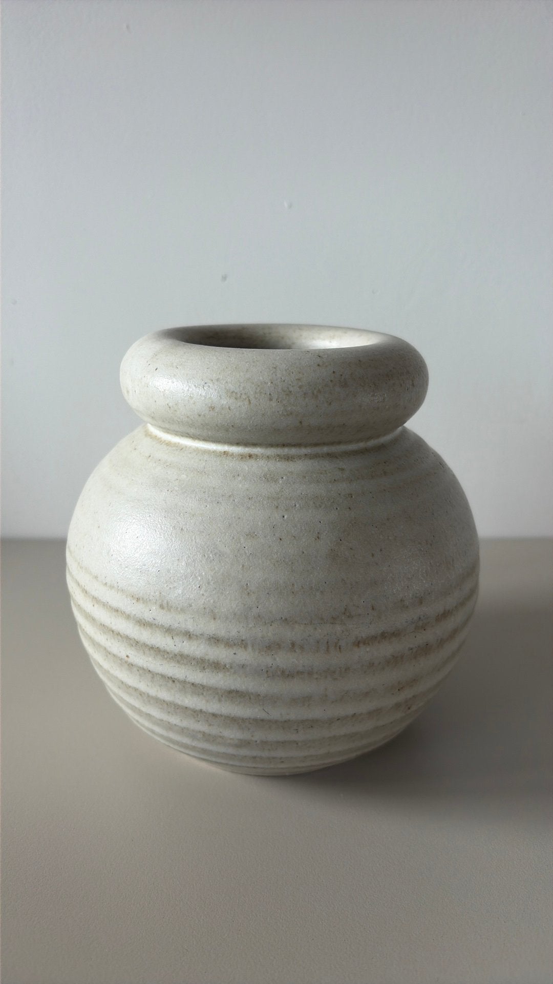 Klaas Fenne de leeuwe vaas (15 cm), Ophalen, Zo goed als nieuw, Overige kleuren