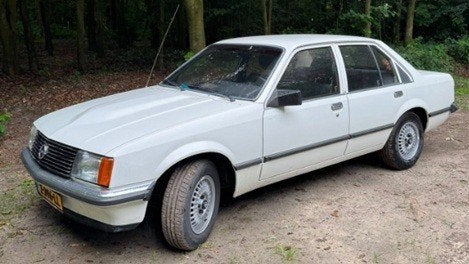 GEZOCHT nette WITTE achterklep OPEL Commodore-C / Rekord-E, Auto-onderdelen, Ophalen of Verzenden, Opel, Achterklep