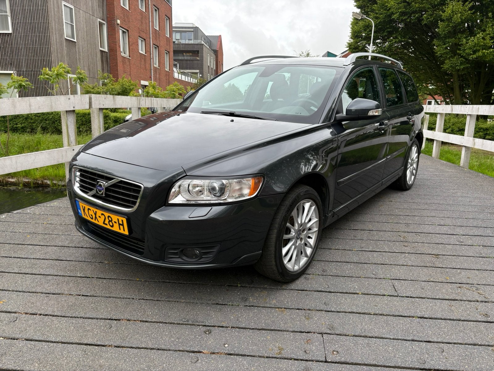 Volvo V50 2.5 T5 230pk 2010 AWD 167 DKM!!!!, Auto's, Zwart, 700 kg, Stationwagon, Automatische klimaatregeling