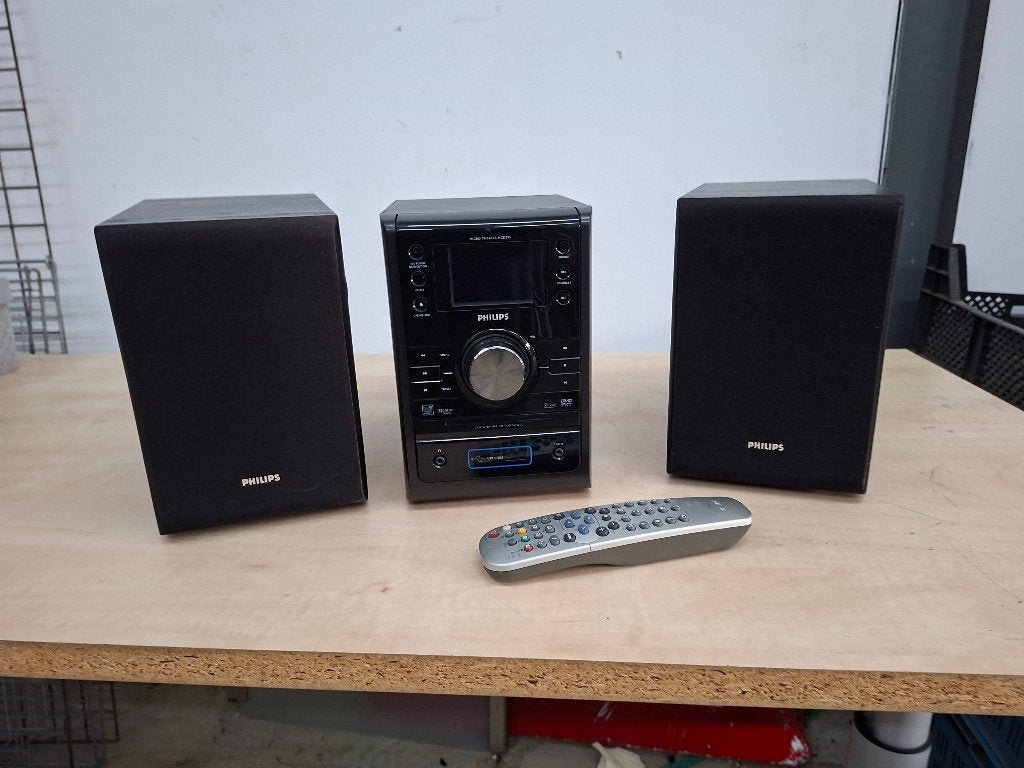 stereotoren philips met cd en radio en usb +dvd speler in 1, Audio, Tv en Foto, Cd-spelers, Ophalen of Verzenden, Zo goed als nieuw