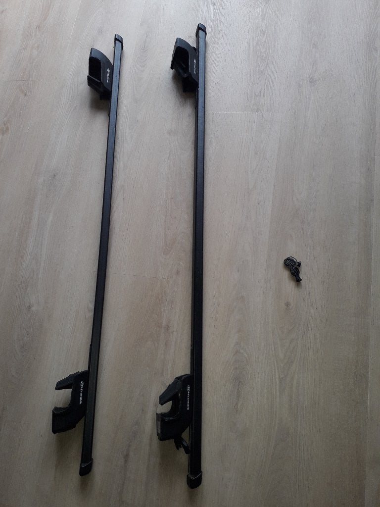 Dakdragers merk Hyundai (past ook op Renault Clio), Auto diversen, Dakdragers, Ophalen, Gebruikt