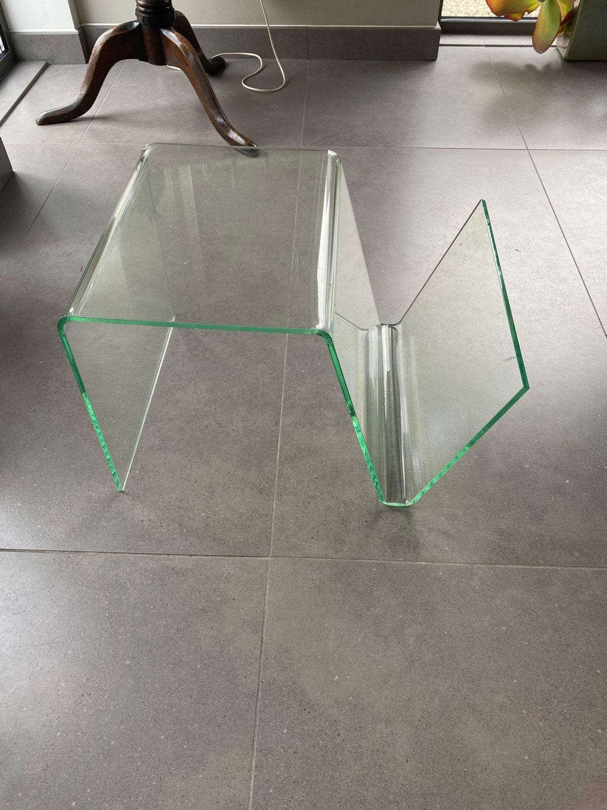Vintage bijzettafel acryl (70’er jaren), Ophalen, Gebruikt, Kunststof, Bijzettafel met lectuurbak