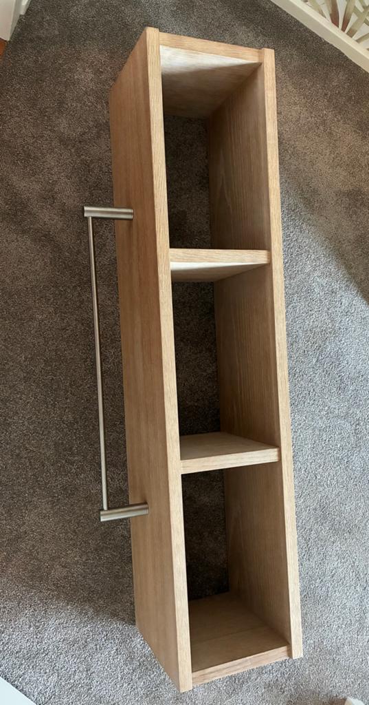 Houten wandrek met metalen stang - eiken look, Ophalen, Zo goed als nieuw