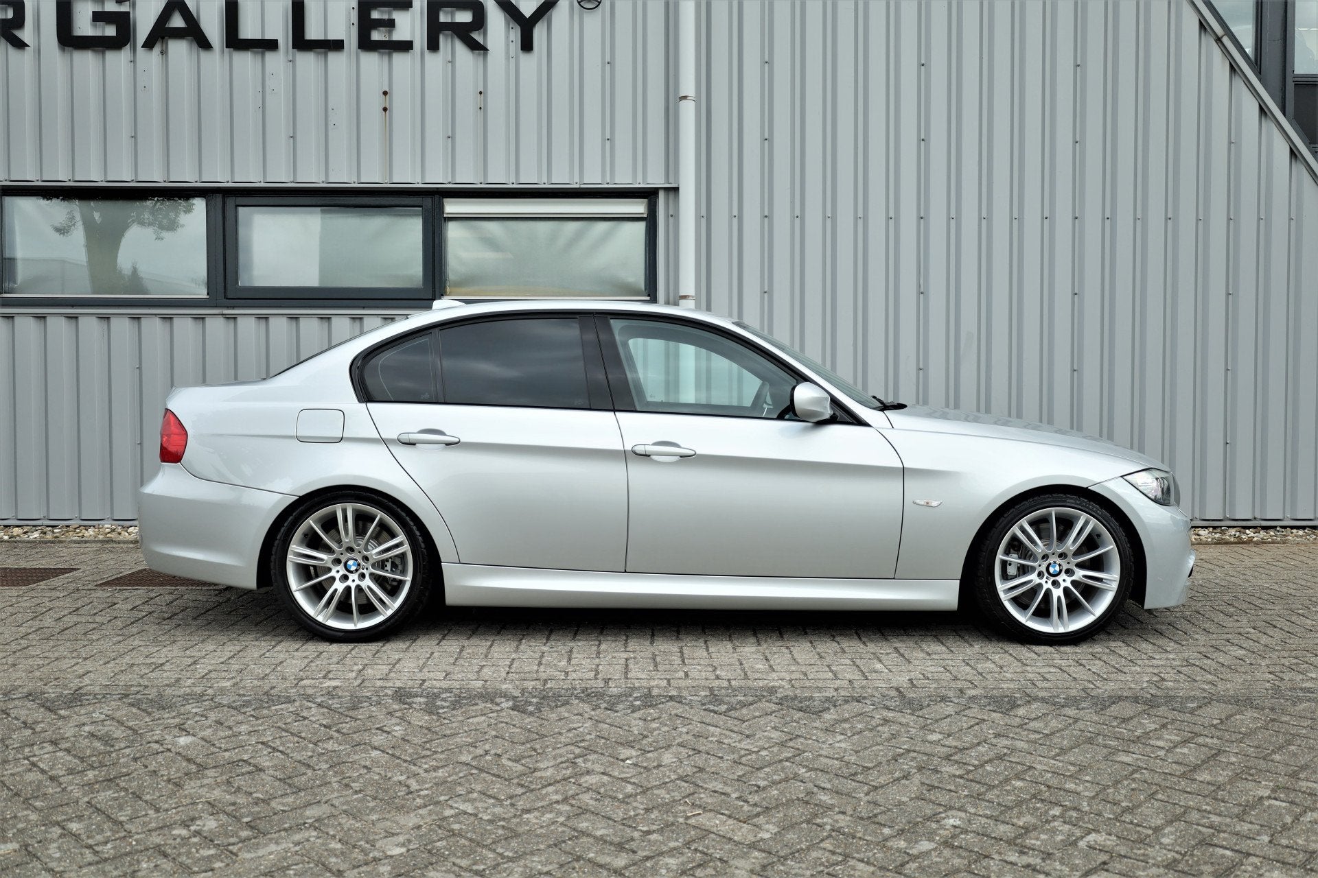 BMW 3-serie 335i M Sport Edition 13218km(!) (bj 2011), Auto's, BMW, Automaat, Gebruikt, Zwart, Bedrijf