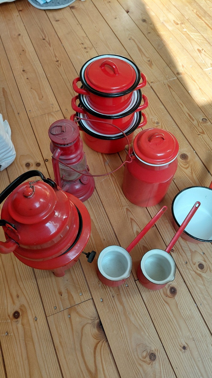 Rood emaille setje voor de liefhebber, Antiek en Kunst, Ophalen