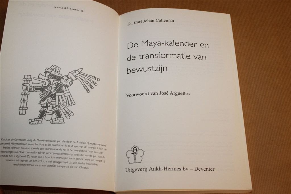 aDe Maya-Kalender en de Transformatie van Bewustzijn 2004, Boeken, Ophalen of Verzenden, Gelezen, Overige onderwerpen, Achtergrond en Informatie