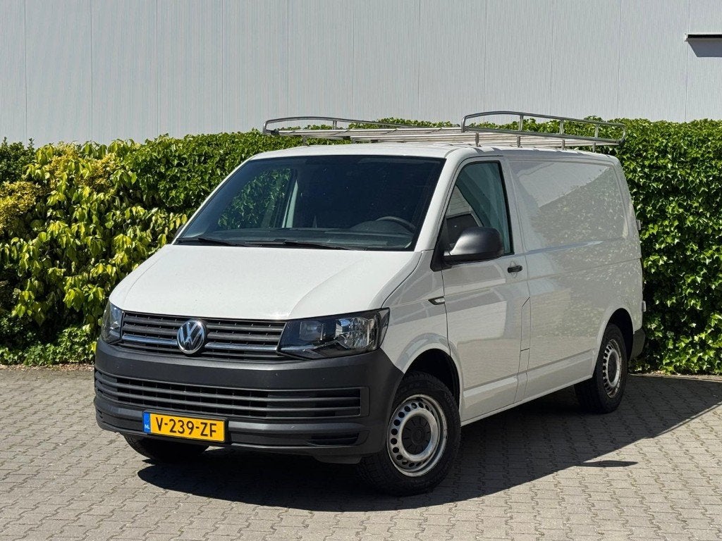 Volkswagen Transporter 2.0 - Airco | Trekhaak, Voorwielaandrijving, Stof, Volkswagen, 1795 kg
