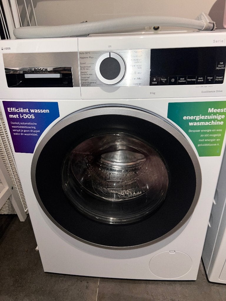 Bosch Serie 6 i-DOS wasmachine 9 kg – WGG244A5NL, Ophalen, 1200 tot 1600 toeren, Gebruikt, Minder dan 85 cm