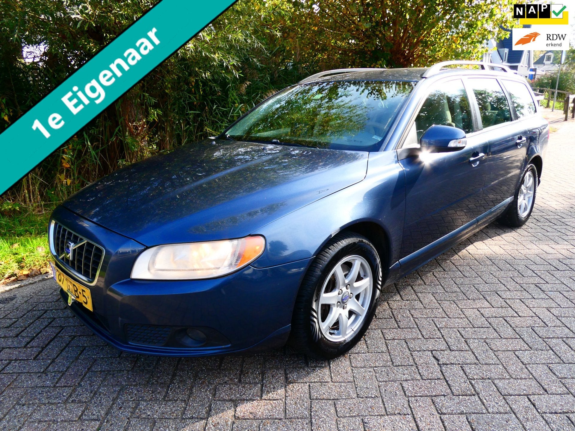 Volvo V70 2.4D 5-Cil. 163pk Automaat 1e eig. Leder Navi Trek, Auto's, Beige, Blauw, 163 pk, Diesel