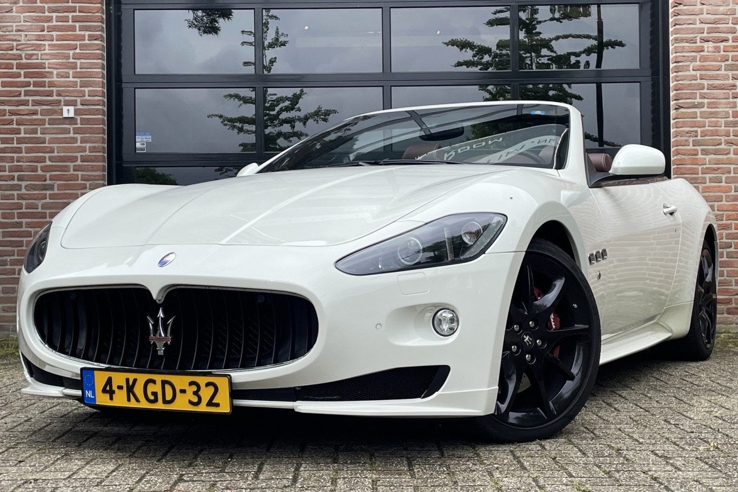 Maserati GranCabrio 4.7 V8 Sport NL-AUTO Uniek *21.000km* Br, Auto's, Automaat, Euro 5, Achterwielaandrijving, Gebruikt