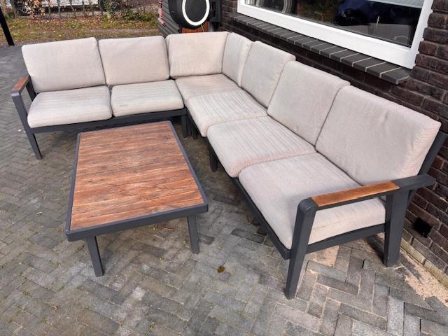 TE KOOP!Hoekloungeset Emoti Higold, deze zomer 3 jaar oud, Ophalen, Gebruikt, 6 zitplaatsen, Teakhout
