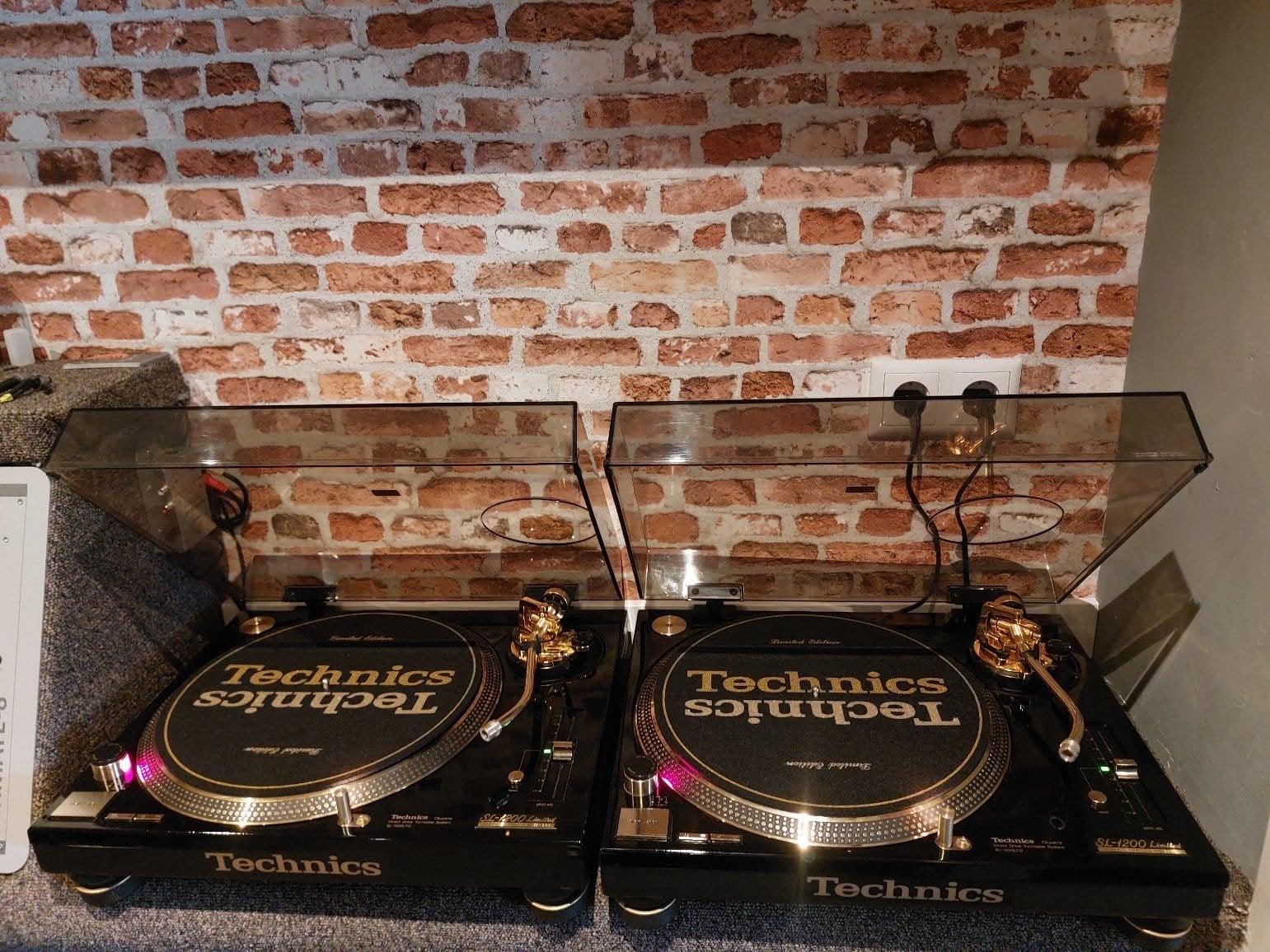 2x Technics SL-1200 LTD Gold Edition tags 1210 mk2 mk5 m5g, Ophalen, Ww-zundapp@live.nl, Zo goed als nieuw, 7761DV