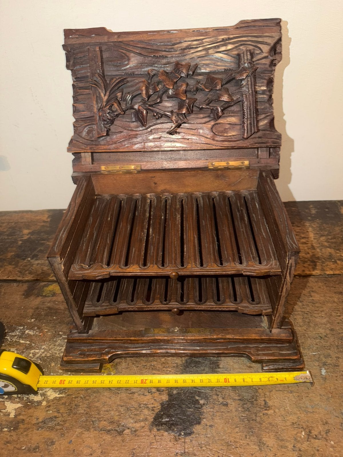 Antieke sigarenkist uit 1800 hand gesneden black forest, Antiek en Kunst, Ophalen of Verzenden