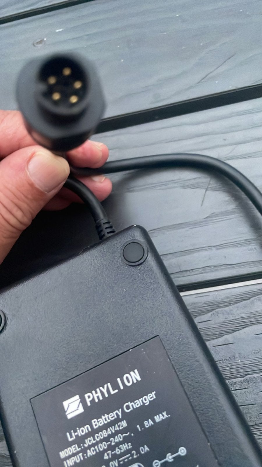Phylion Li-ion Batterijlader 42V 2.0A E-bike, Ophalen, Gebruikt