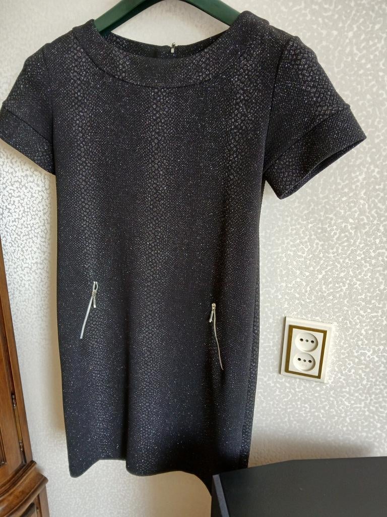 Studio Mo- hele mooie zwarte jurk met glittertje maat S, Kleding | Dames, Studio Mo, Zwart, Ophalen of Verzenden, Zo goed als nieuw