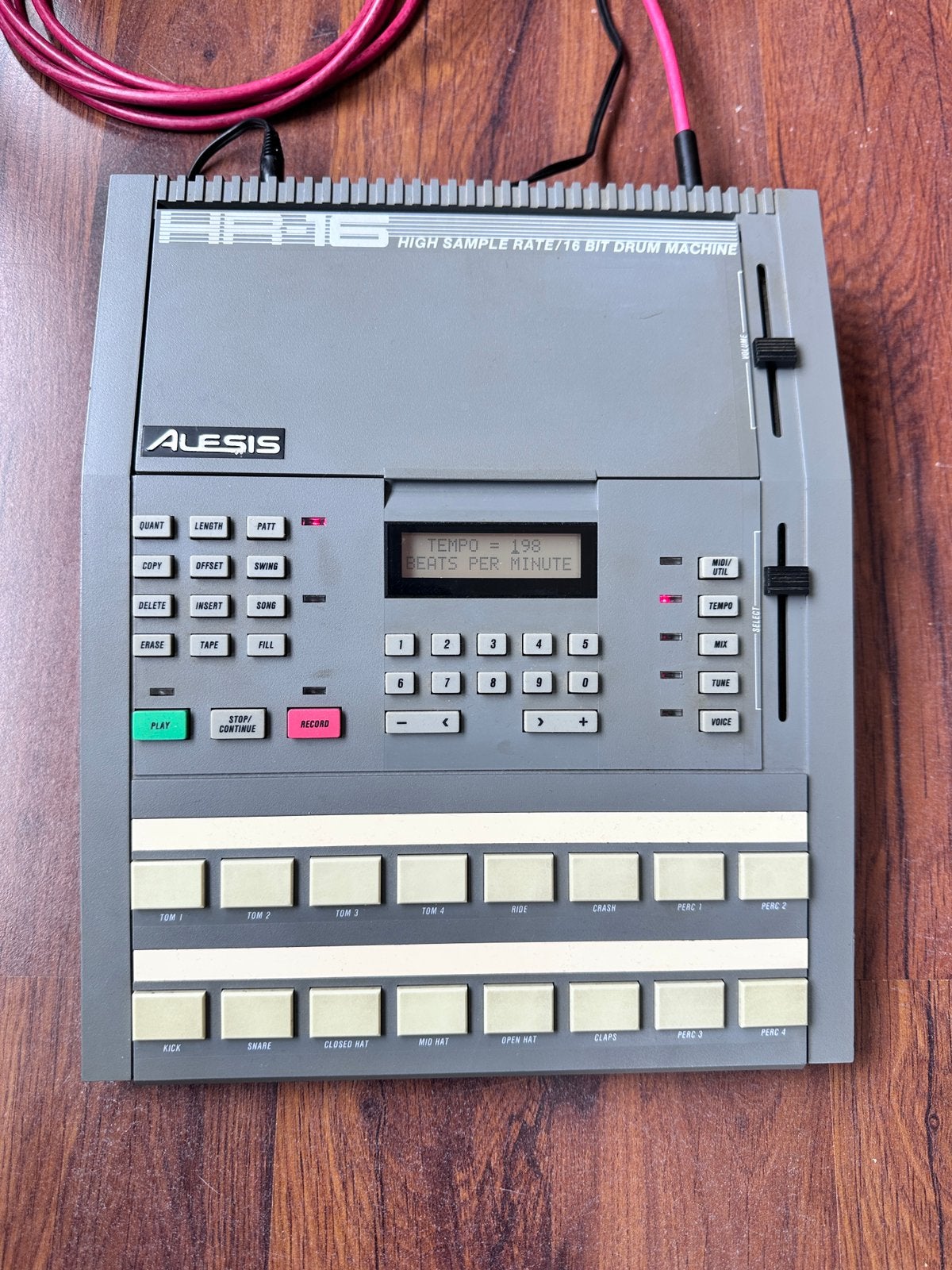 Alesis HR-16 drummachine, Ophalen of Verzenden, Gebruikt, Overige merken
