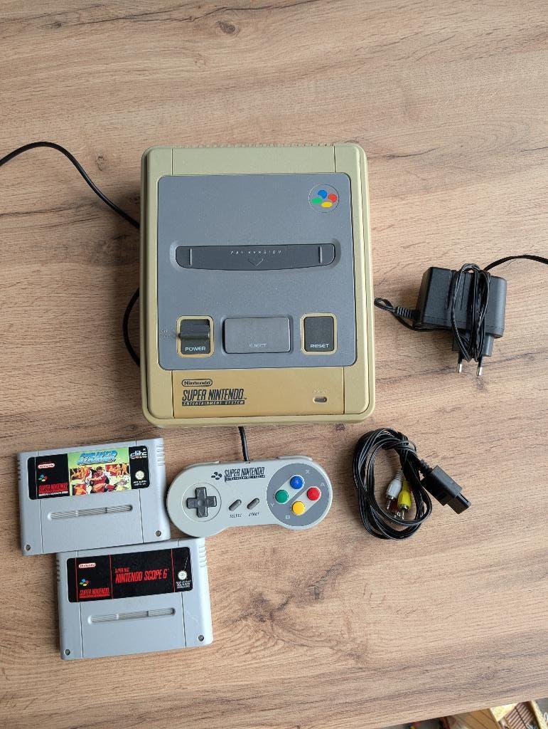 Super nintendo Snes, Spelcomputers en Games, Spelcomputers | Nintendo Super NES, Ophalen of Verzenden, Zo goed als nieuw, Met 2 controllers