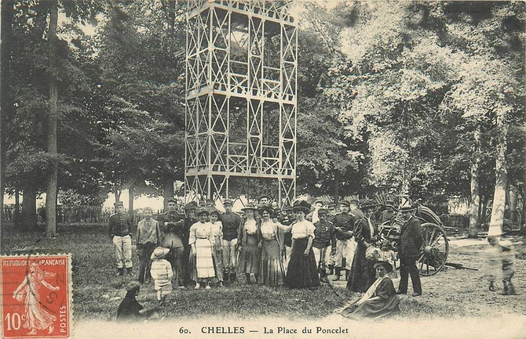 701-080-043 Chelles La Place du Poncelet, Ophalen of Verzenden, Voor 1920, Frankrijk