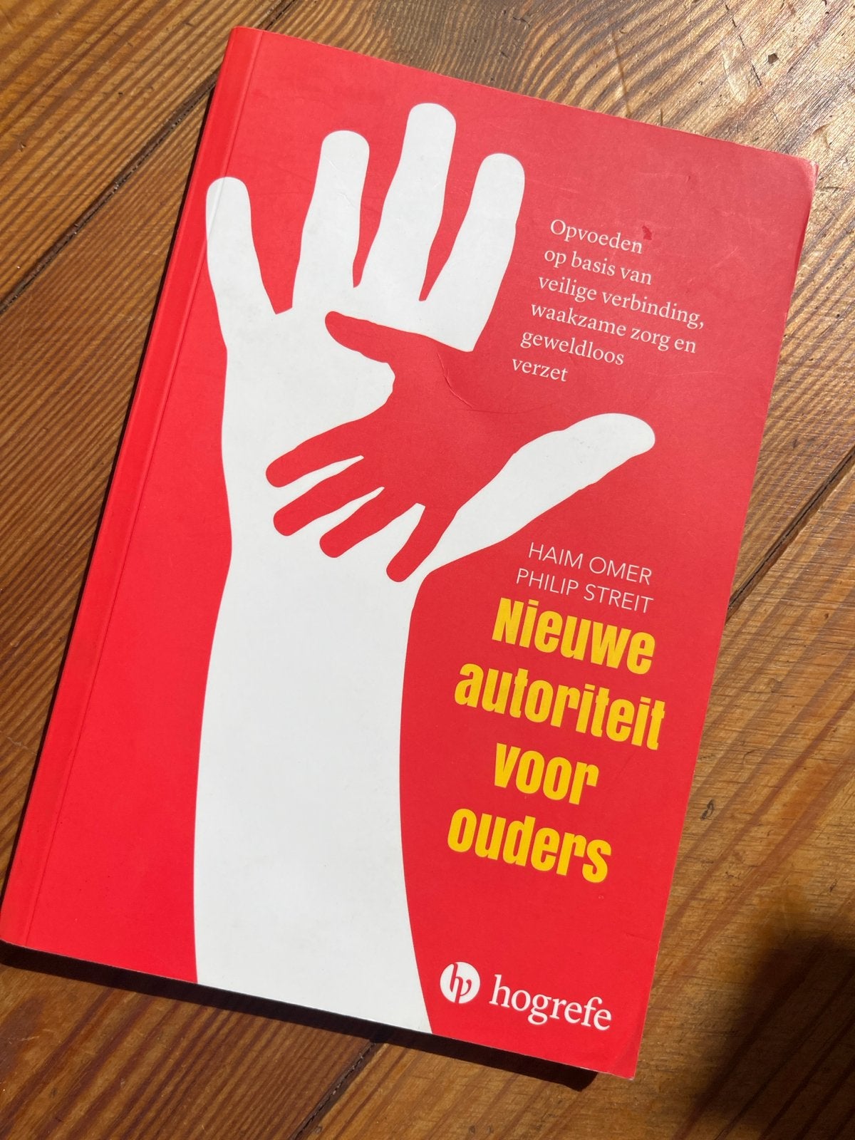 Haim Omer - Nieuwe autoriteit voor ouders, Boeken, Gelezen, Haim Omer; Philipp Streit, Ophalen of Verzenden, Ontwikkelingspsychologie