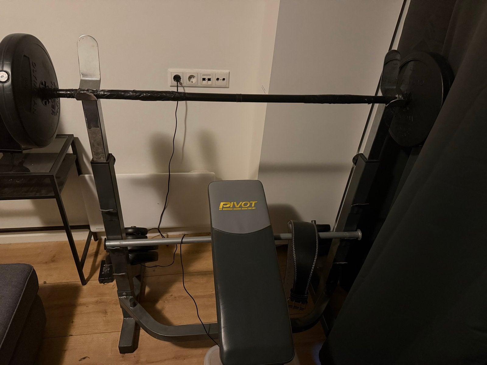 Complete Fitnessbank met 48 kg Gewichten - Thuis Training, Sport en Fitness, Ophalen, Gebruikt, Armen, Fitnessbank