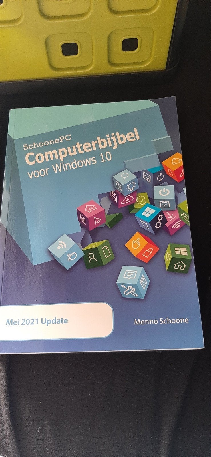 SchoonePC Computerbijbel voor Windows 10 (Mei 2021 Update), Boeken, Ophalen of Verzenden, Zo goed als nieuw, Besturingssystemen
