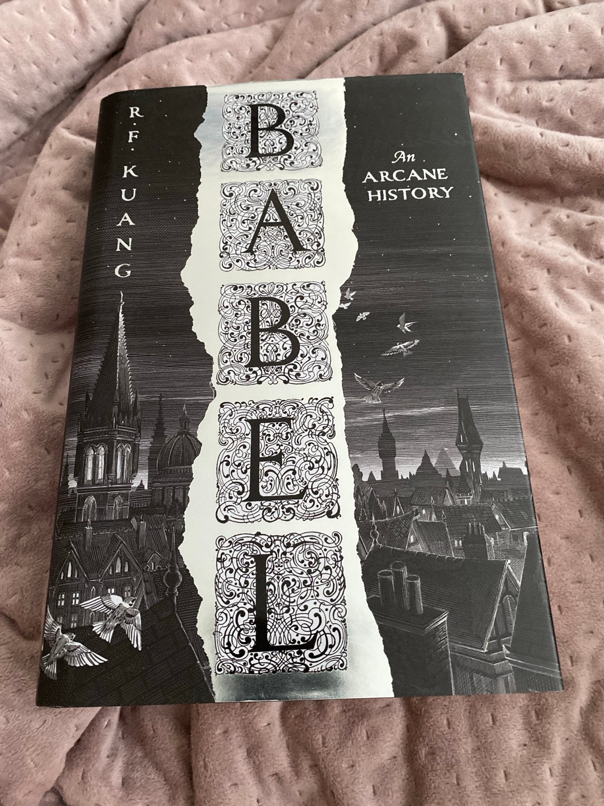 Babel: An Arcane History - R.F. Kuang (Engels), Ophalen of Verzenden, Zo goed als nieuw, Wereld overig