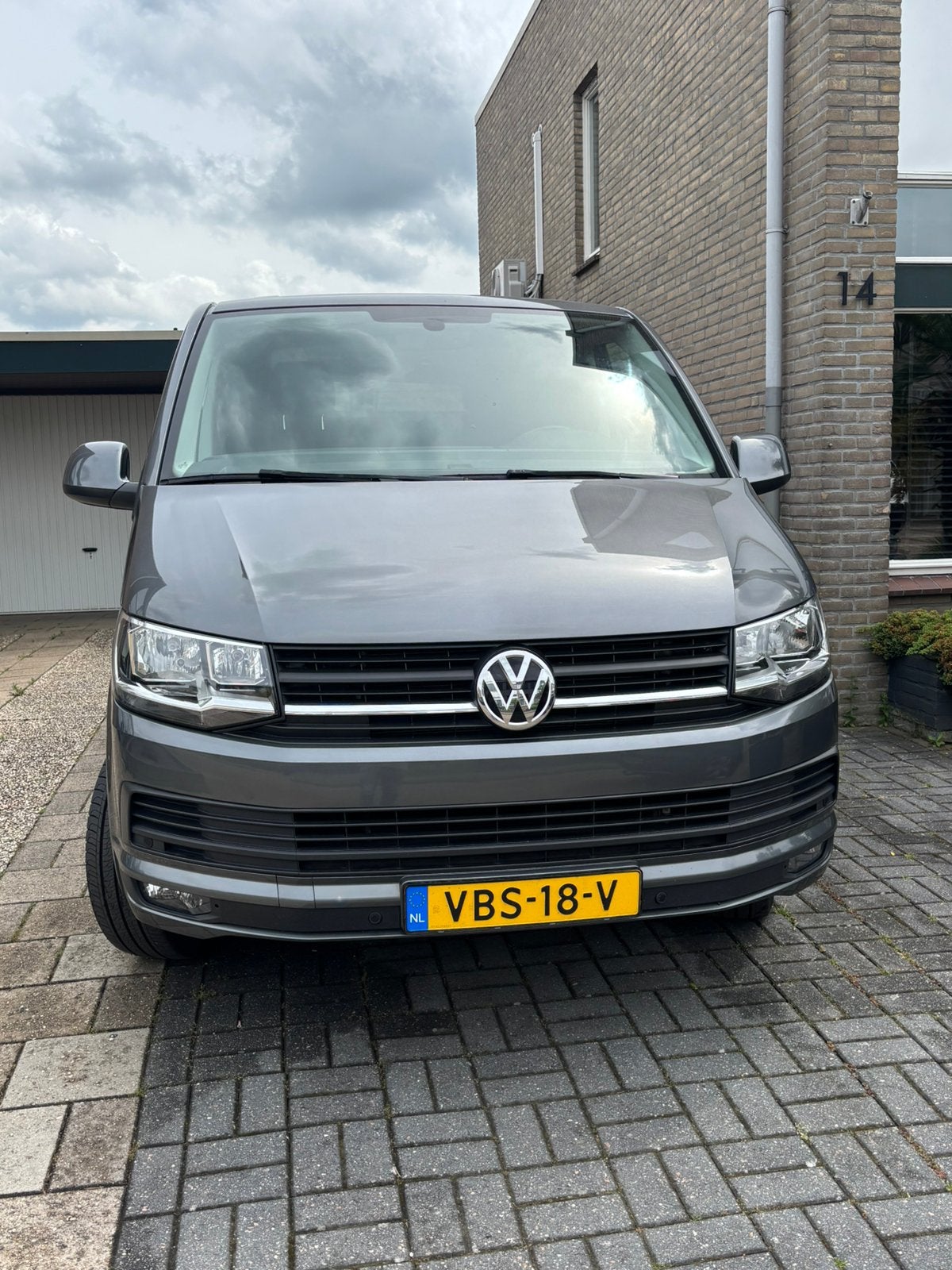 Volkswagen TransporterCDC 2.0 TDI L2hl, Auto's, Voorwielaandrijving, USB, Zwart, 4 cilinders