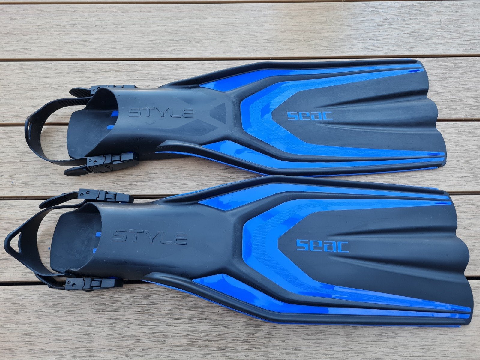 Nieuwe SEAC Style Zwemvliezen L-XL Blauw - Ongebruikt, Ophalen of Verzenden, Nieuw, Zwem- of Duikvliezen