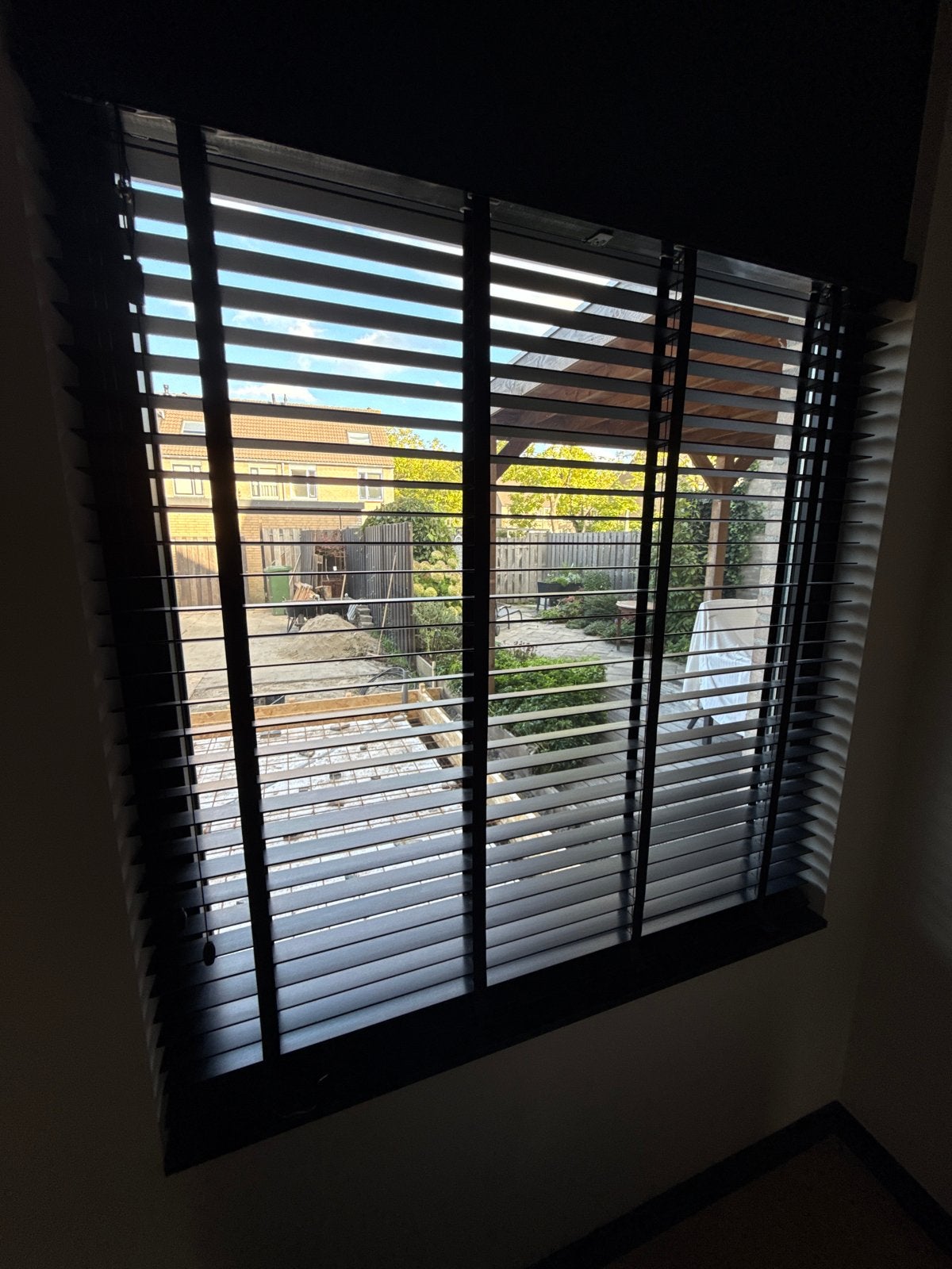 Luxaflex zwart houten jaloezie 135x138 cm, Ophalen, Jaloezie, Gebruikt, Zwart