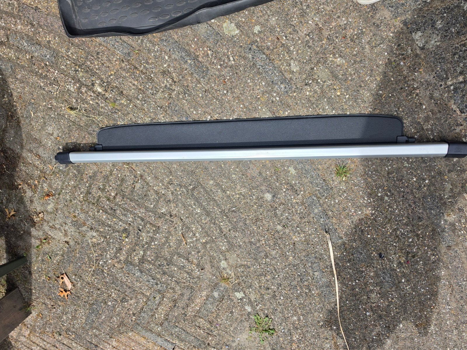 Orginele outlander phev Rolbare hoedenplank, Ophalen