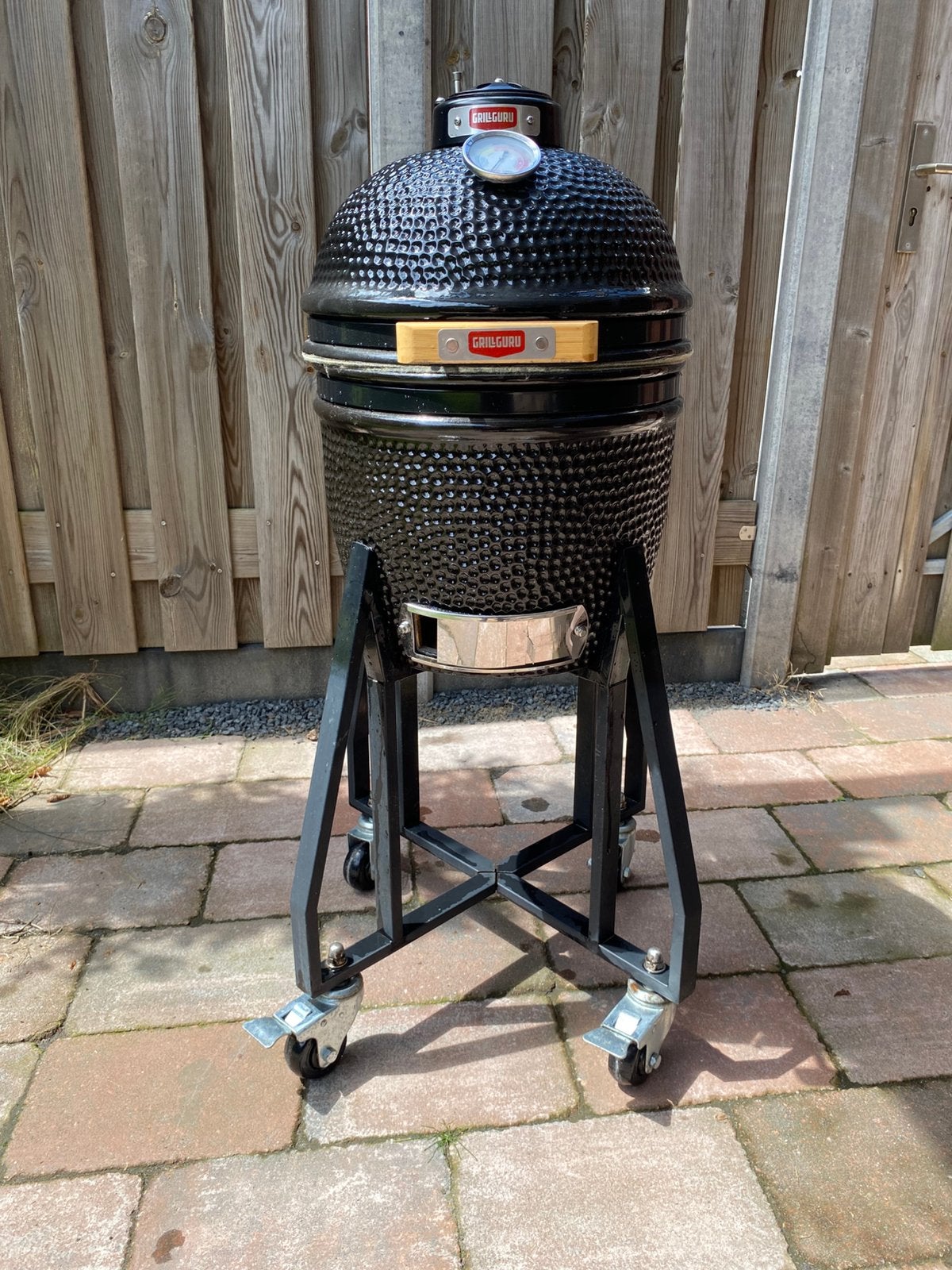 GRILL GURU COMPACT, Tuin en Terras, Houtskoolbarbecues, Ophalen, Gebruikt