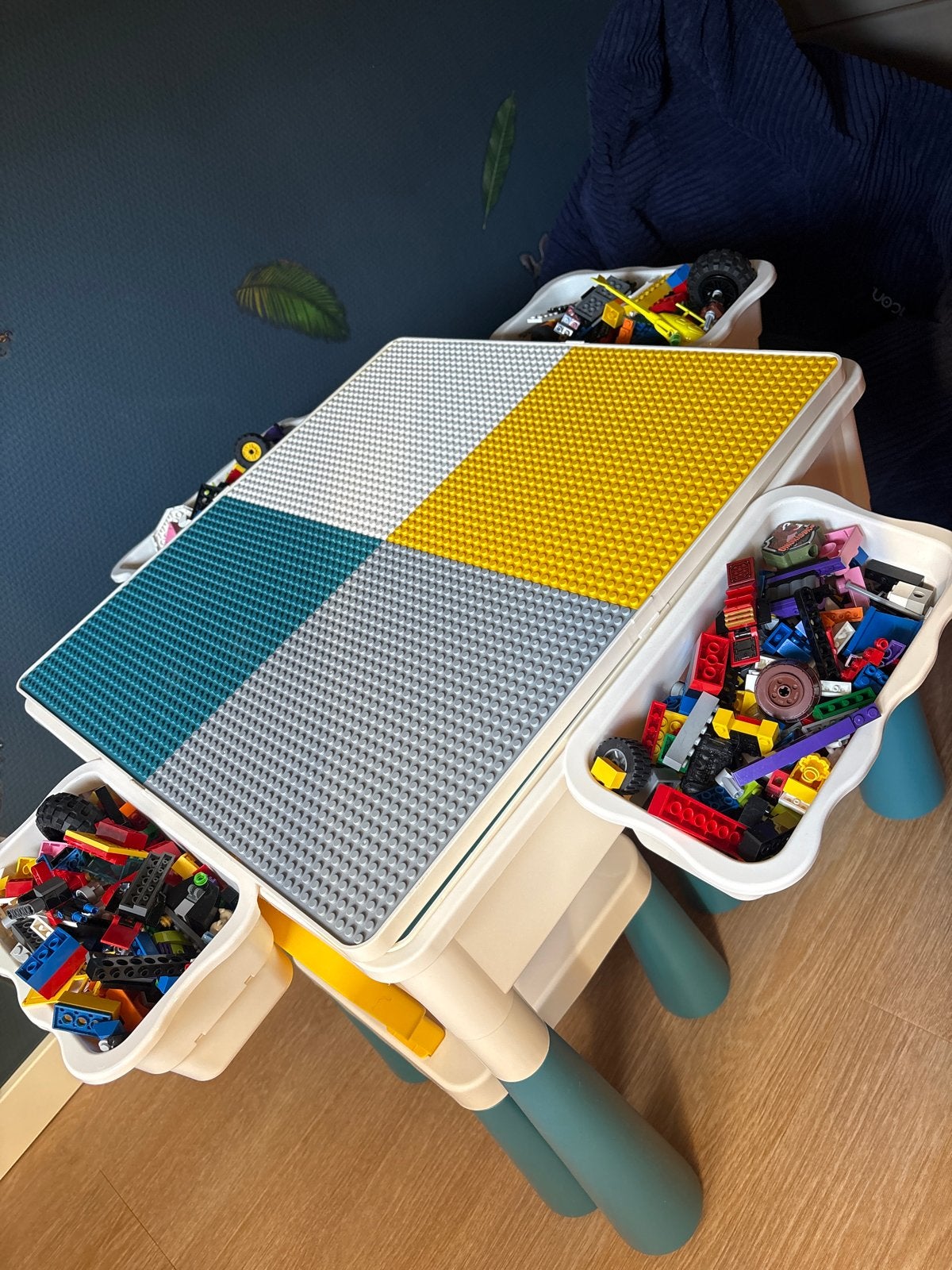 Lego en duplo speeltafel met 2 stoeltjes, Ophalen, Zo goed als nieuw, Overige merken