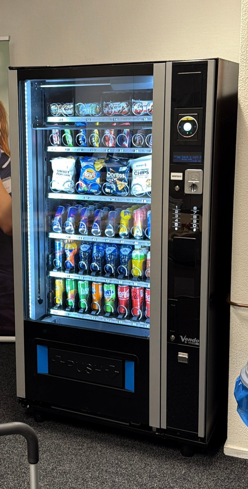Vending machine - Kwaliteit vendo design line 8, Ophalen, Zo goed als nieuw