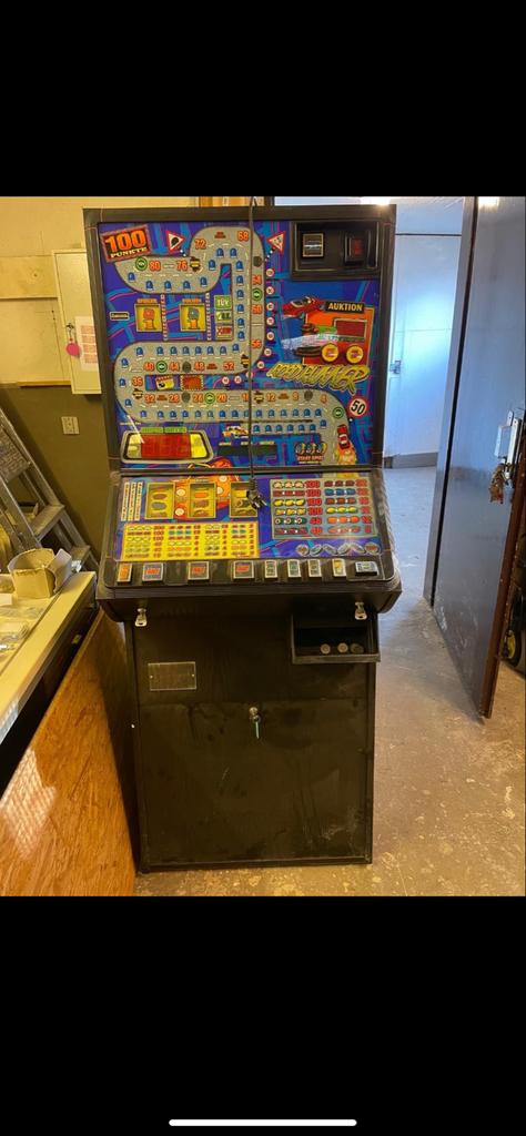Roadrunner gokkast - Klassieke speelautomaat, Euro, Ophalen, Gebruikt, Met sleutels