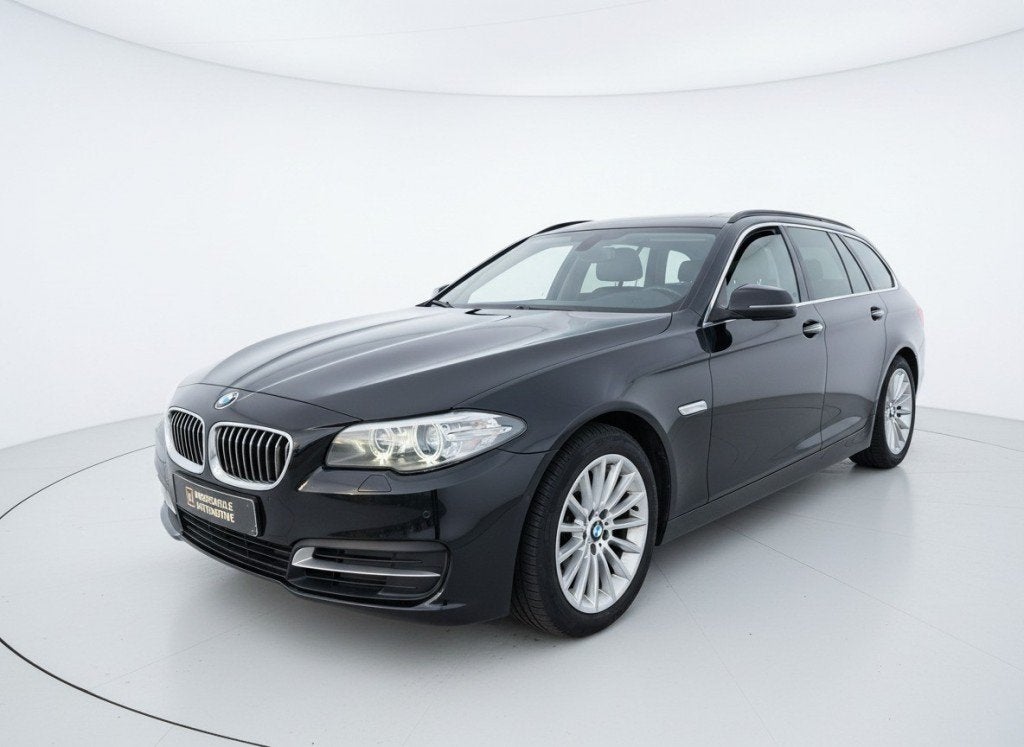 Bmw 5-SERIE 520D EXECUTIVE, Xenon, Leder, Navi, Trekhaak, Auto's, Automaat, Euro 6, 2000 kg, Zwart