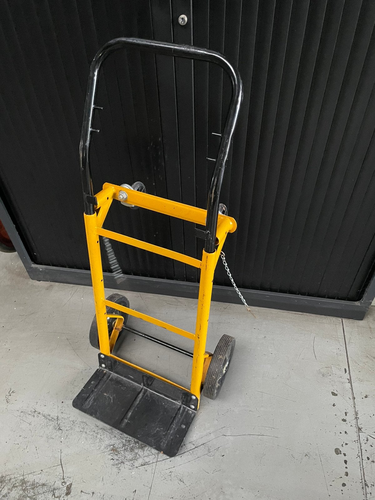 Te koop steekwagentje vaste prijs 15 euro., 100 liter of meer, Ophalen, Zo goed als nieuw, Transportkar