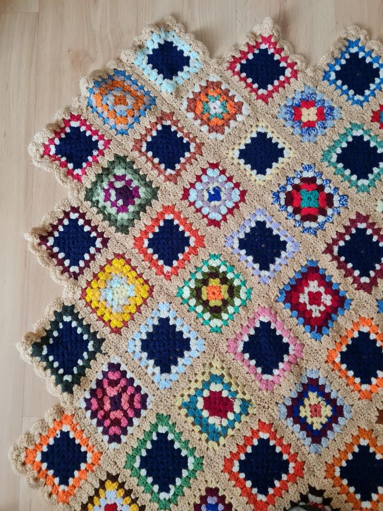Handgemaakte gehaakte deken/sprei - kleurrijk, 100 tot 150 cm, Blauw, Ophalen of Verzenden, Zo goed als nieuw