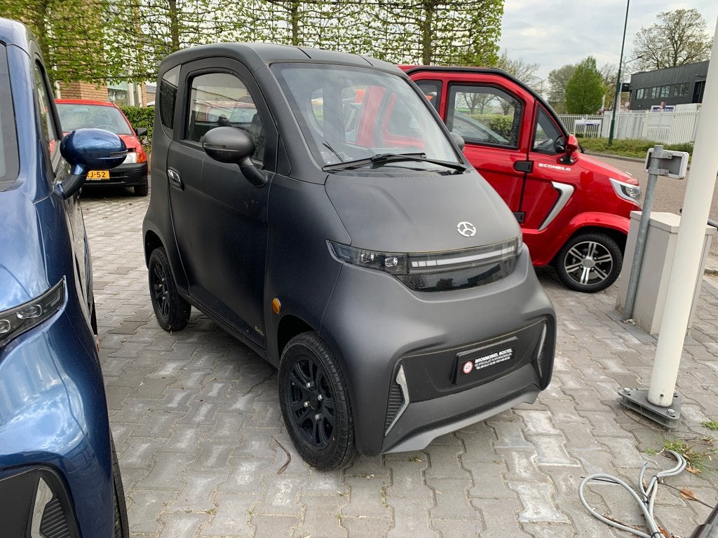 Rijbewijsvrije scootmobiel 46 km E-Volt Q4 mat zwart, Overige merken, Ophalen of Verzenden, Zo goed als nieuw, 16 km/u of meer