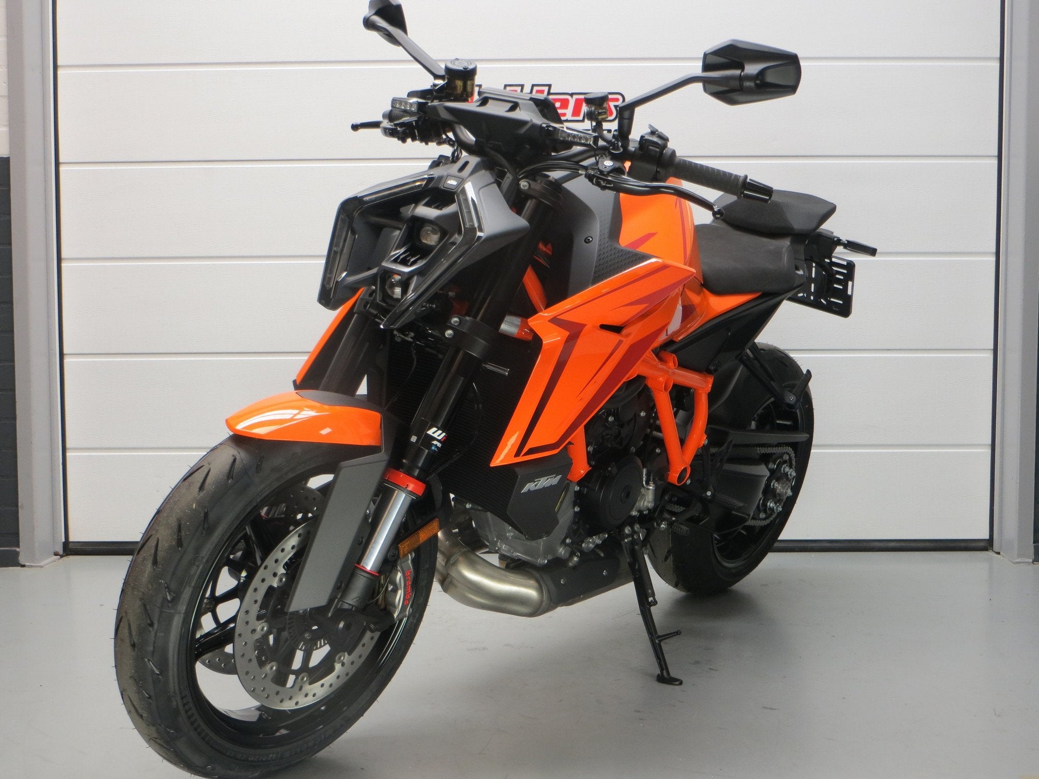 KTM 1390 SUPER DUKE R (bj 2026), Motoren, KTM, Bedrijf, Sluisweg 20
6581 KA  Malden, NL, Info@KTM.nl