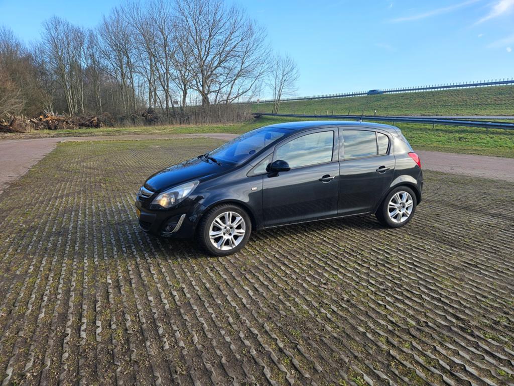 Opel Corsa 1.4 16V 5D AUT 2014 Zwart, Auto's, 1398 cc, 4 cilinders, Grijs, Particulier