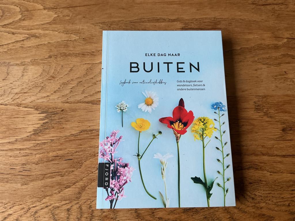 Elke Dag Naar Buiten: Logboek voor Natuurliefhebbers, Boeken, Natuur, Ophalen of Verzenden, Zo goed als nieuw, Natuur algemeen