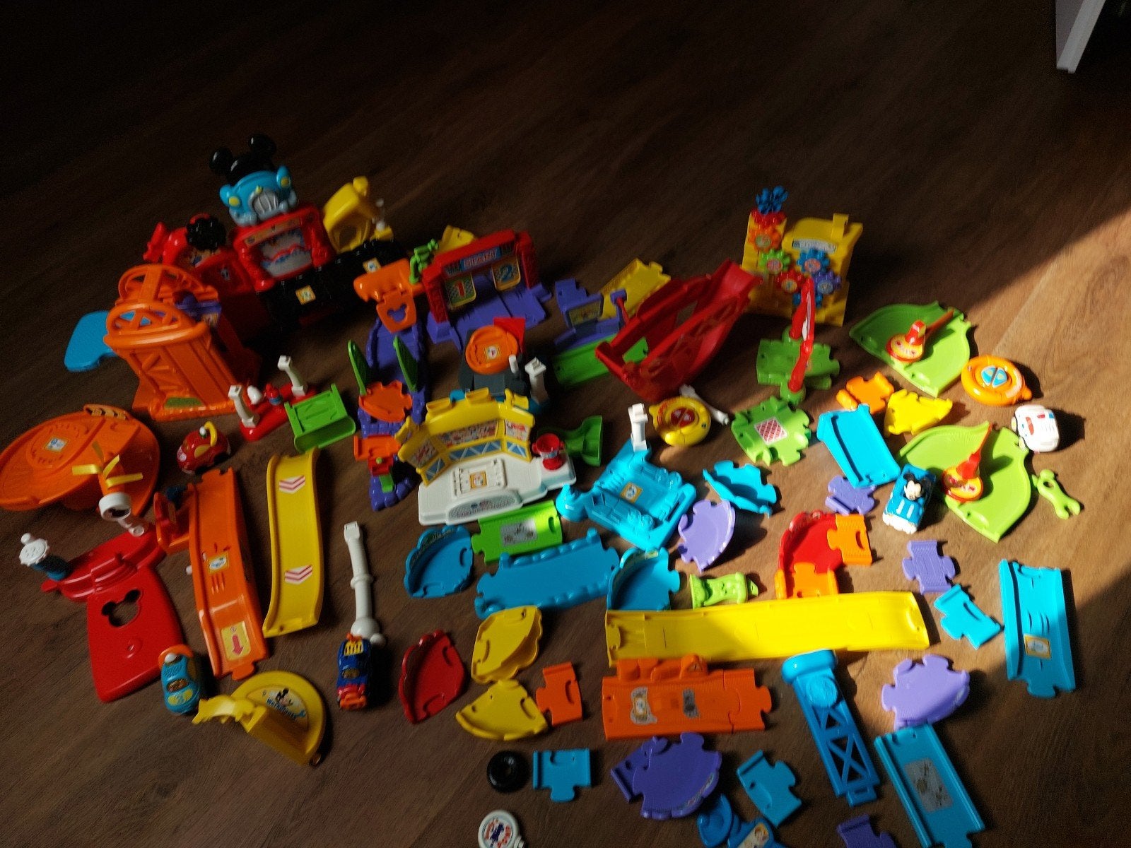 VTech Toet Toet Mickey Mouse Garage en Racebaan, Ophalen