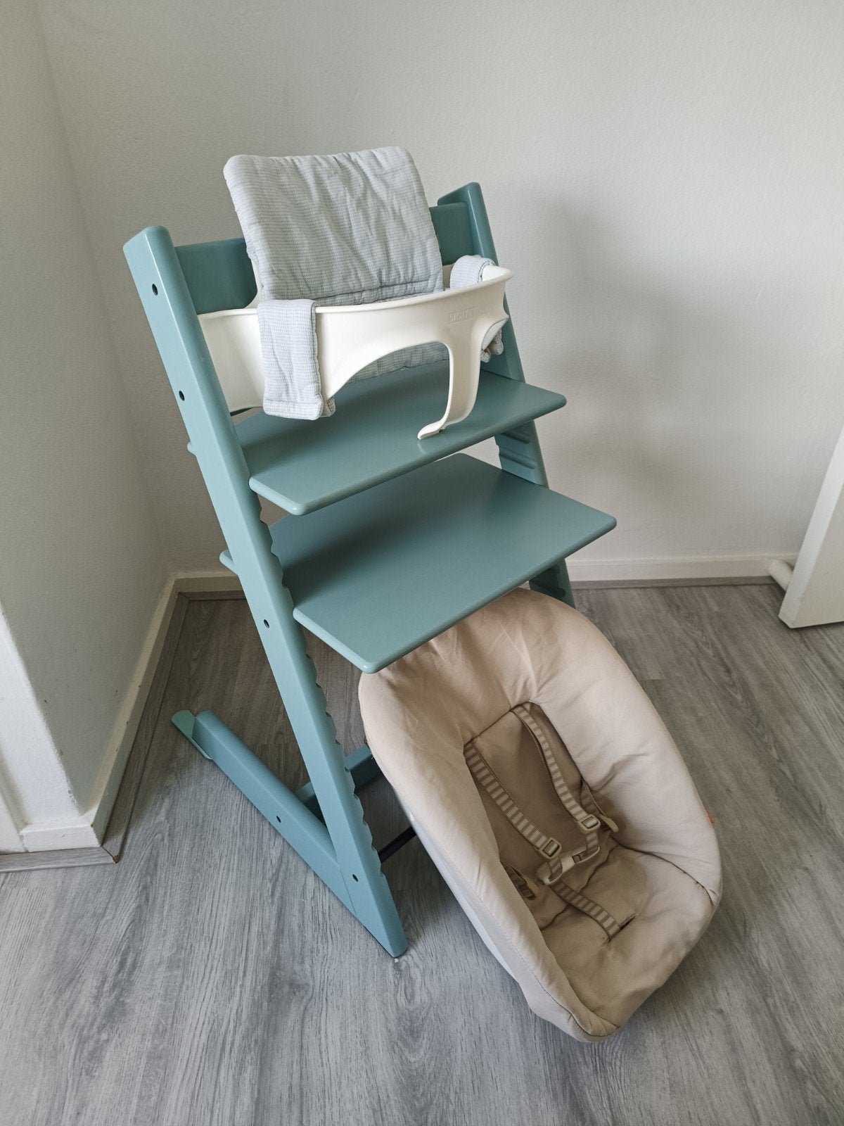 Foto 2 van Stokke Tripp Trapp aqua blue+babyset, 2 kussens, newbornset