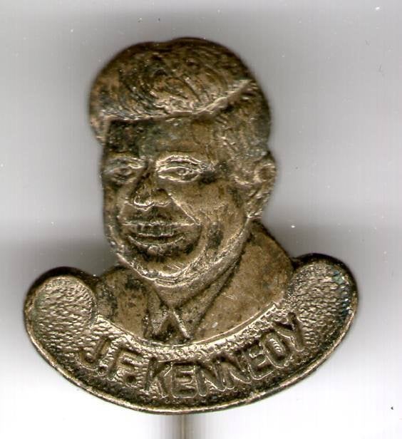 J.F. Kennedy zilverkleurig kopje speldje ( S_029), Verzenden, Nieuw, Figuurtje, Speldje of Pin