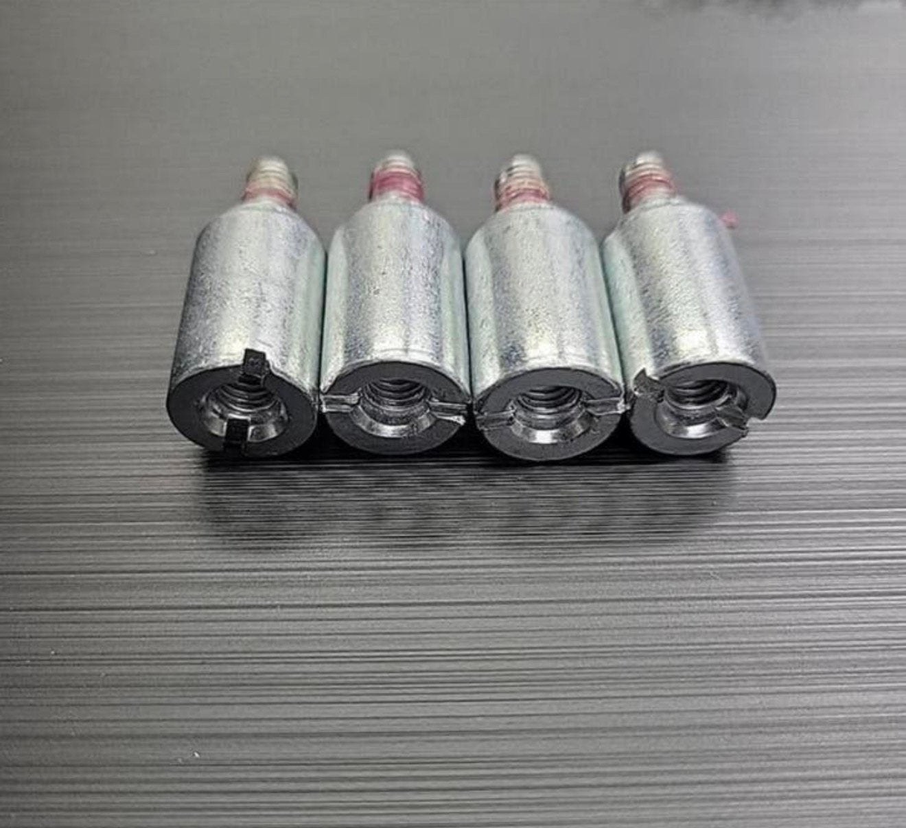 4x Vesa muur beugel bouten van SONY KD-85XH9096 KD-65XH9505, Ophalen of Verzenden, Zo goed als nieuw, H, H