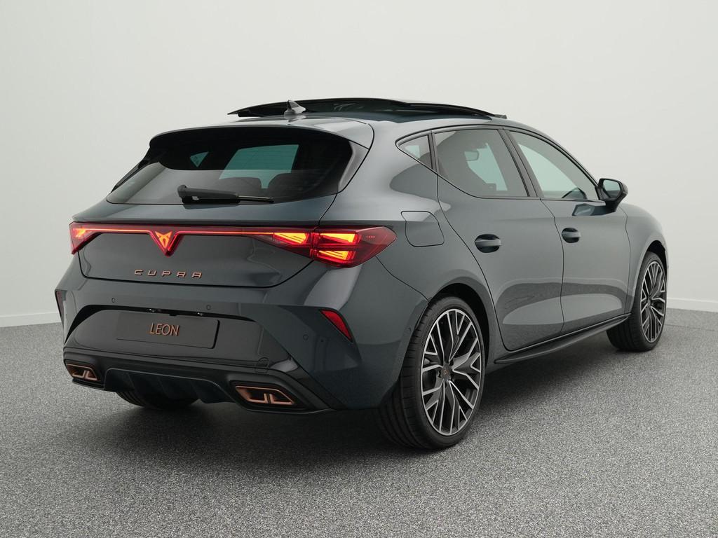 CUPRA Leon 1.5 TSI e-Hybrid VZ 272PK | Panoramadak | SennHei, Auto's, Cupra, Euro 6, 4 cilinders, Alcantara, 26 kWh