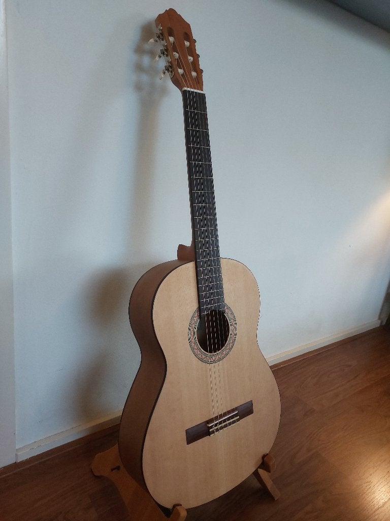 Yamaha C40M klassieke Spaanse gitaar inclusief tas en tuner, Ophalen, Zo goed als nieuw, Klassieke of Spaanse gitaar