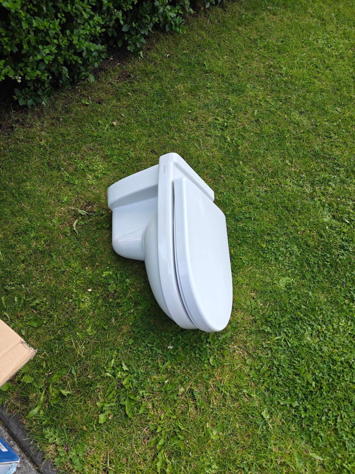 Sphinx wandcloset toiletpot inclusief wc Softclos Bril, Ophalen of Verzenden, Zo goed als nieuw, Toilet