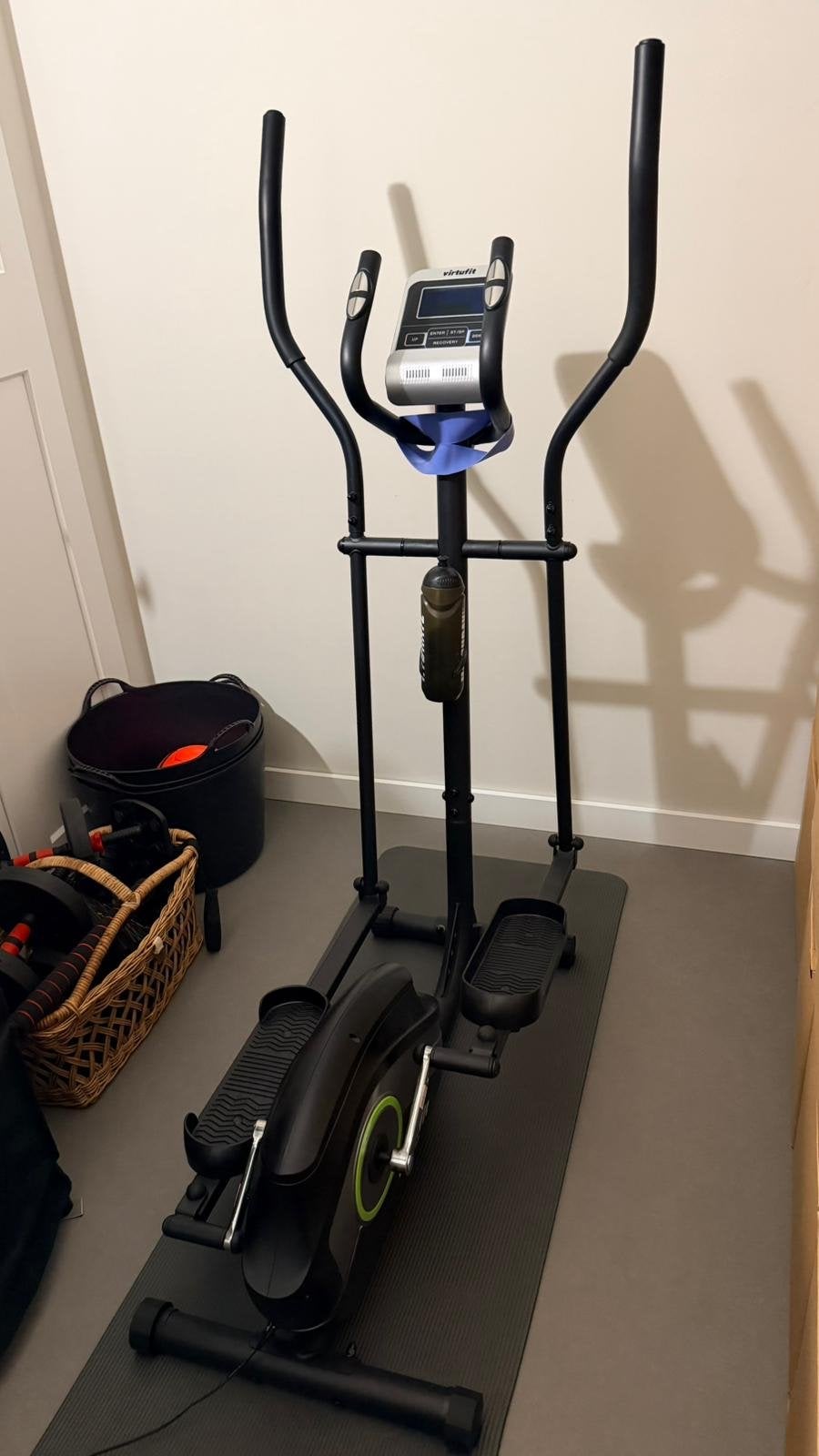 VirtuFit Crosstrainer CR1.2 - Zo goed als nieuw, Ophalen, Armen, Zo goed als nieuw, Crosstrainer