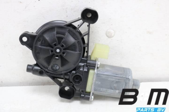 Raammotor linksvoor VW Tiguan 5NA 5Q0959801C, Gebruikt